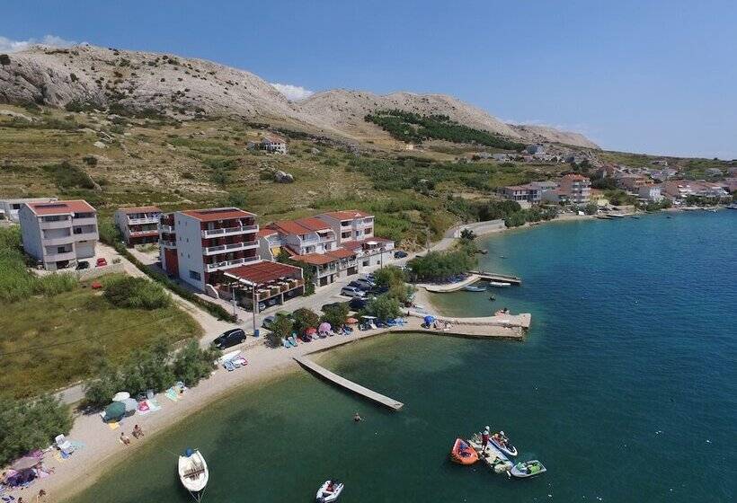 פנסיון Pansion Laguna