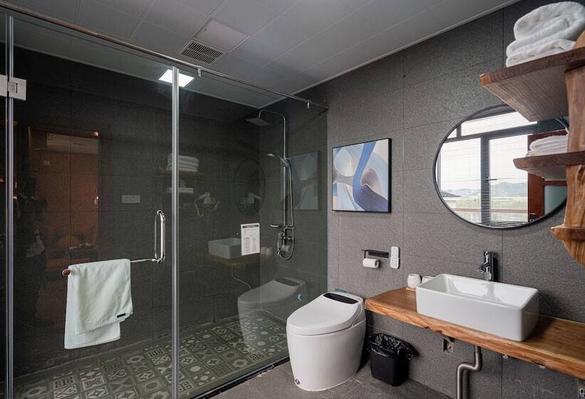 بنسيون 张家界天门山伴田居民宿