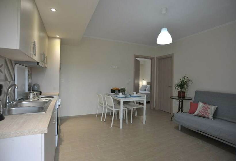 بنسيون Vanessa's Rooms & Apartments