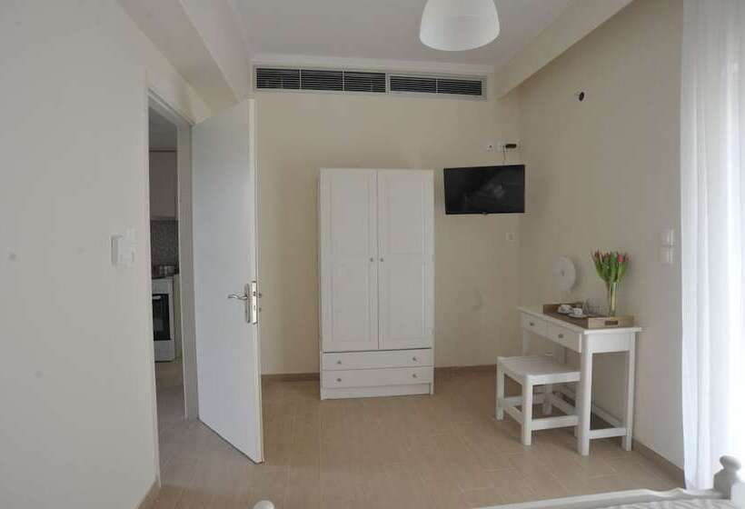 بنسيون Vanessa's Rooms & Apartments