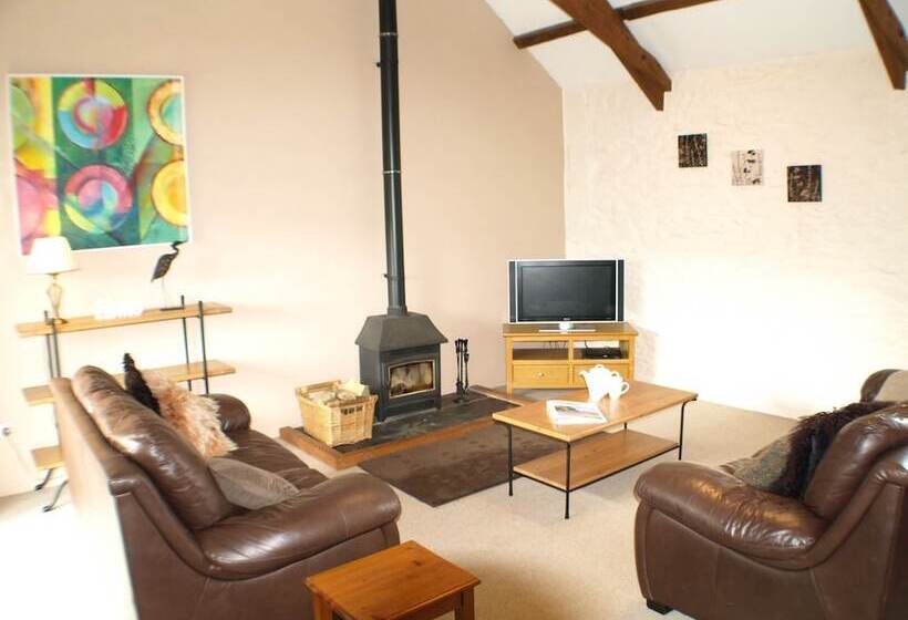 Polean Farm Cottages