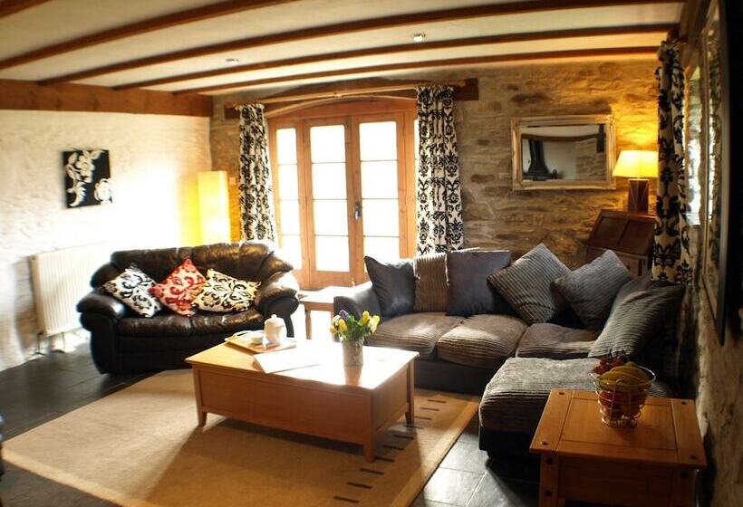 Polean Farm Cottages