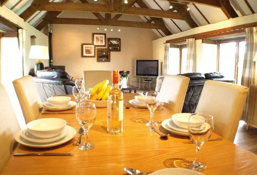 Polean Farm Cottages