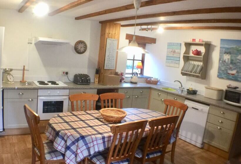 Polean Farm Cottages