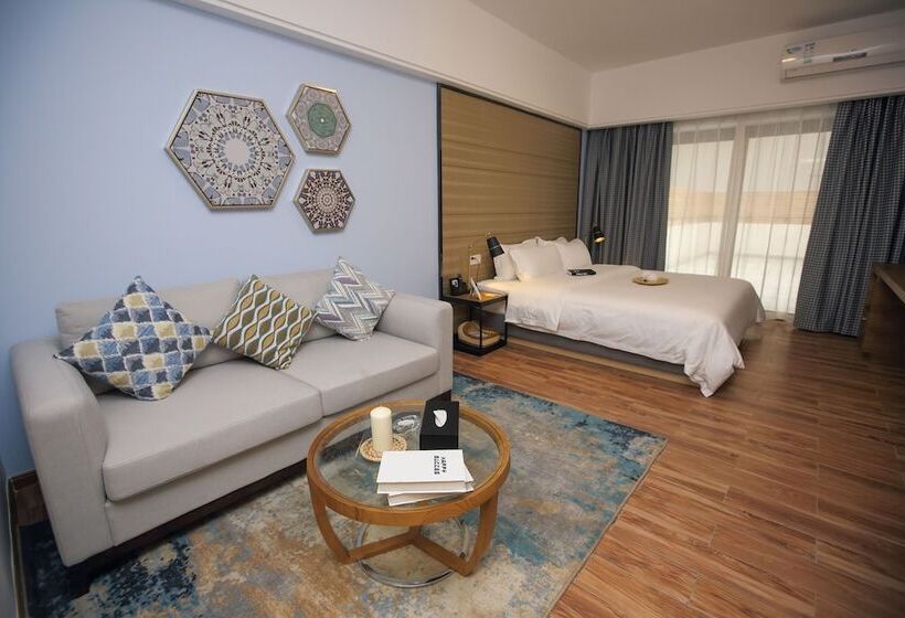 Poltton International Service Apartment