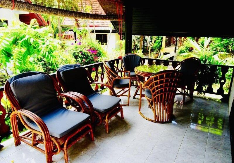 استراحتگاه Starbay Samui