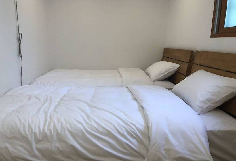 Ultari Hostel Jongno