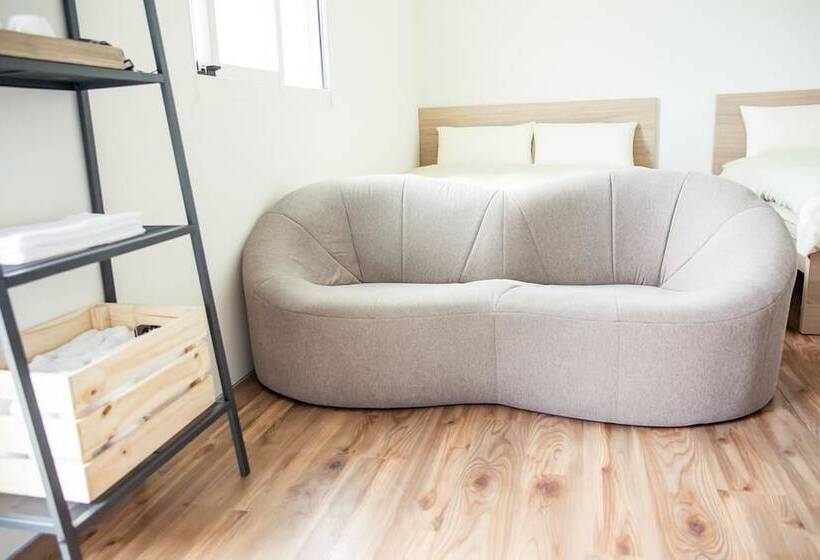 تختخواب و صبحانه 81 Boat