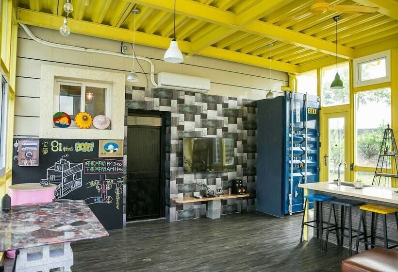 تختخواب و صبحانه 81 Boat