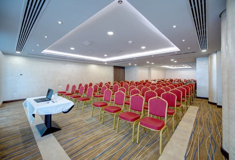 Center Hotel Sharjah