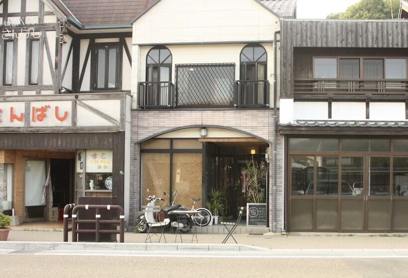 Cotonoha Guesthouse   Hostel