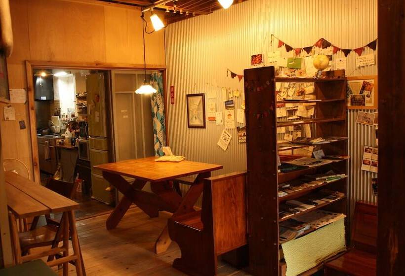 Cotonoha Guesthouse   Hostel