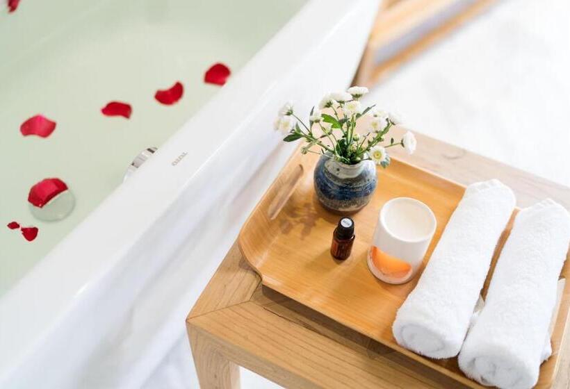 Dali Old Courtyard Boutique Inn