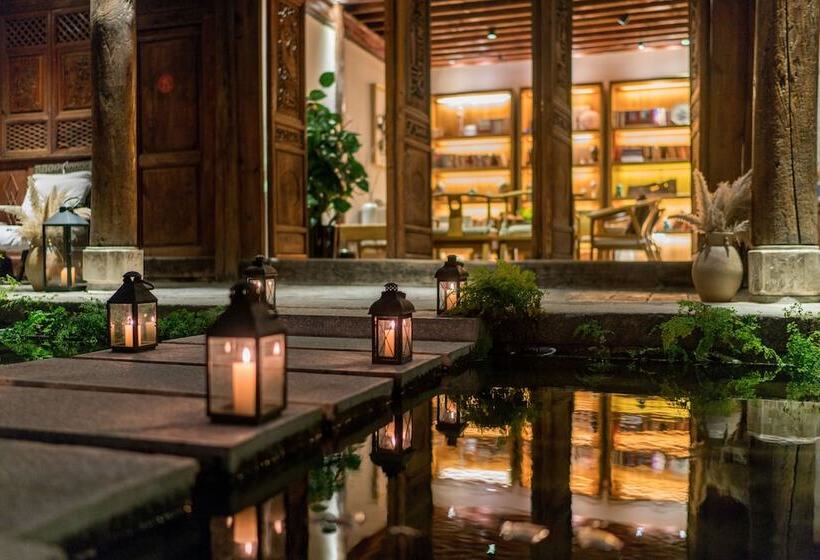 Dali Old Courtyard Boutique Inn