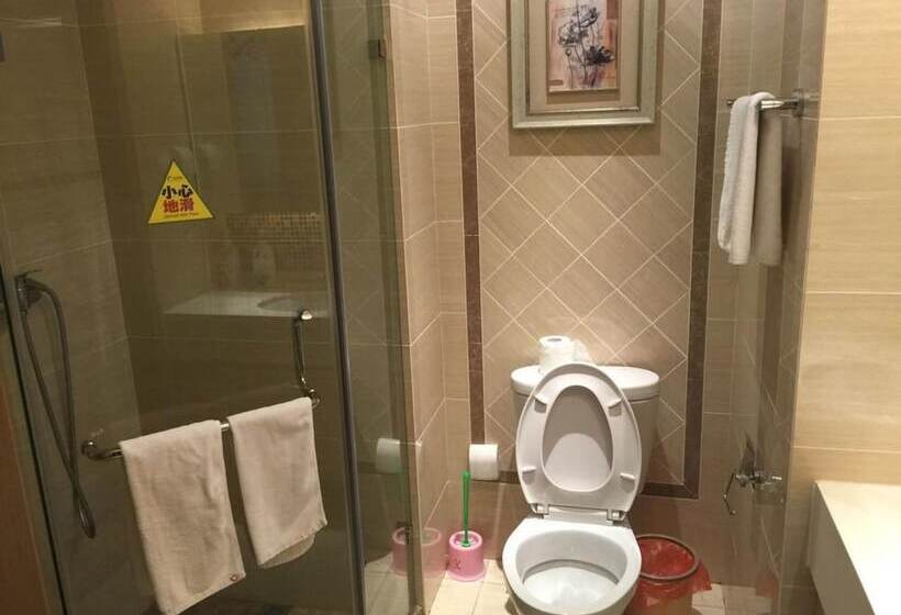 Dalian Blazing Sun Seaview Apartment