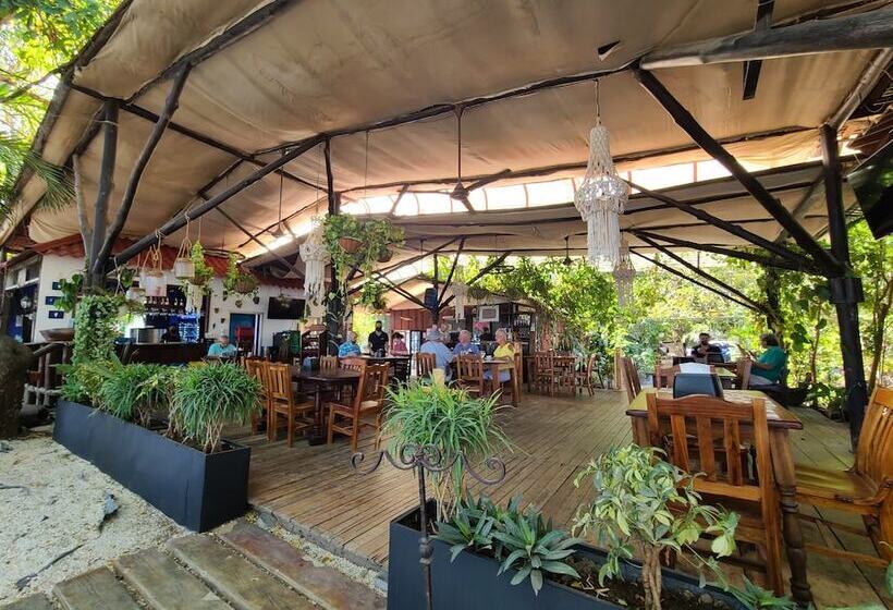 בית מלון כפרי Claudio & Gloria Beach Front