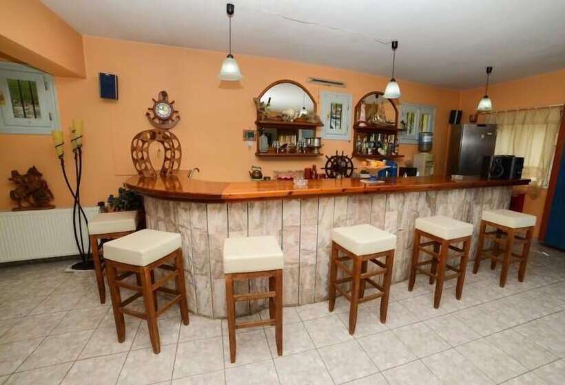 هتل Dina   ξενοδοχείο ντινα