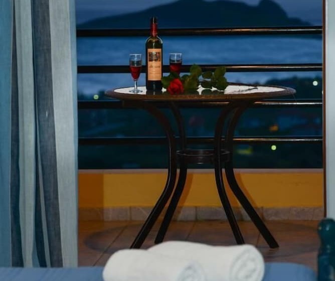 هتل Dina   ξενοδοχείο ντινα