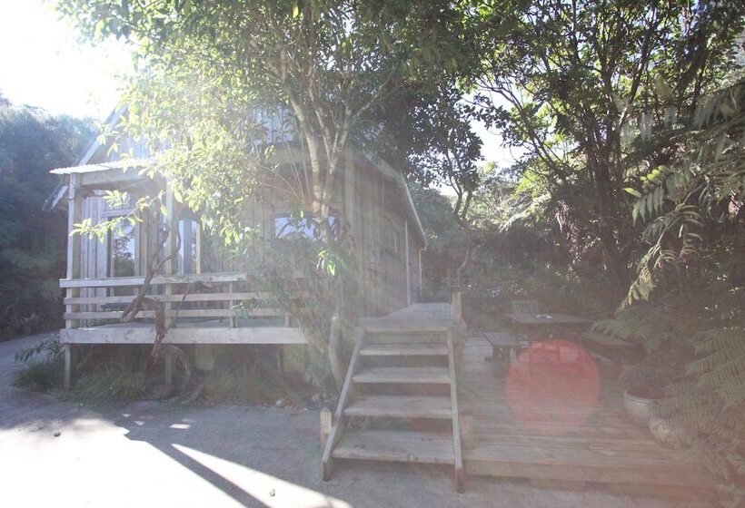 בית מלון כפרי Fern Lodge