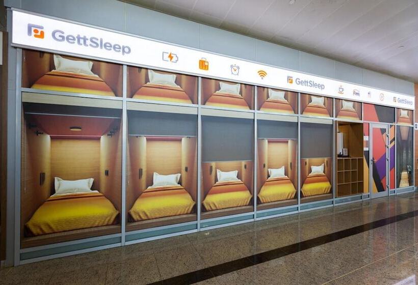 هتل Gettsleep Sheremetyevo Airport International Transit Area