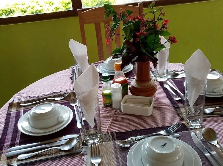 هتل Kilimanjaro Eco Lodge