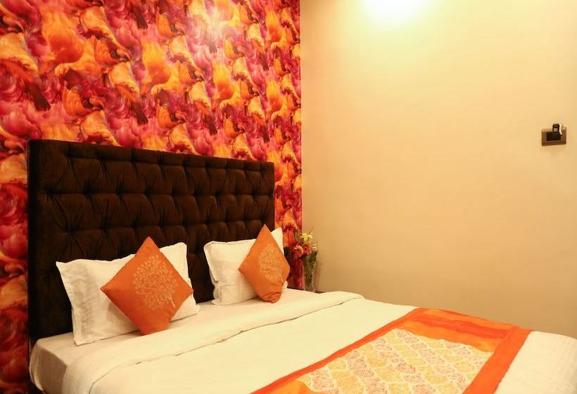 酒店 Oyo 10781 Parashar Legacy