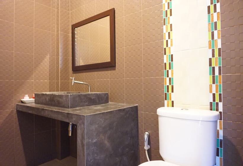 Ploenjai Hotel Ranong