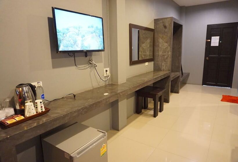 Ploenjai Hotel Ranong