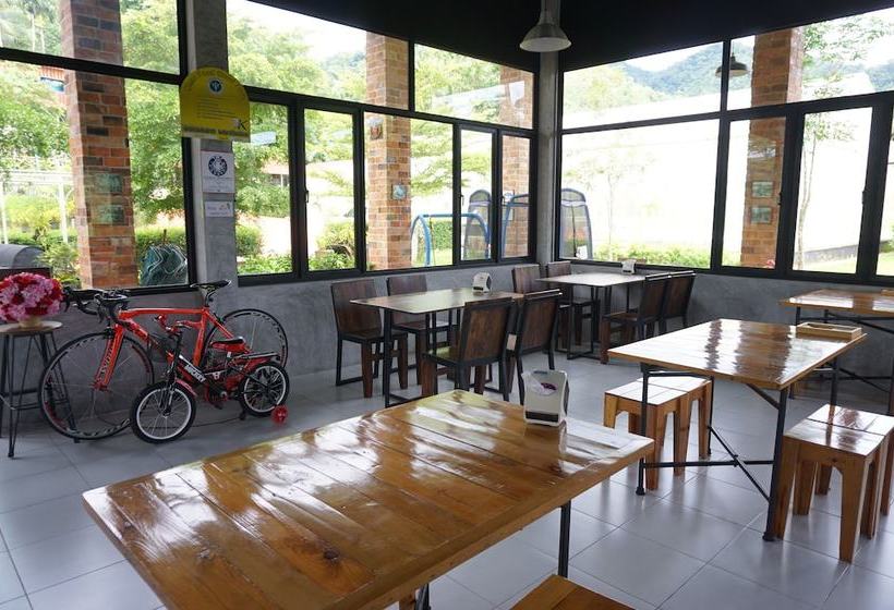 Отель Ratcha Farm