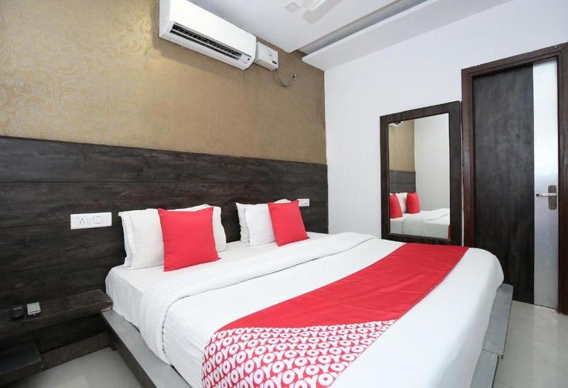 Отель Royal Blue By Oyo Rooms