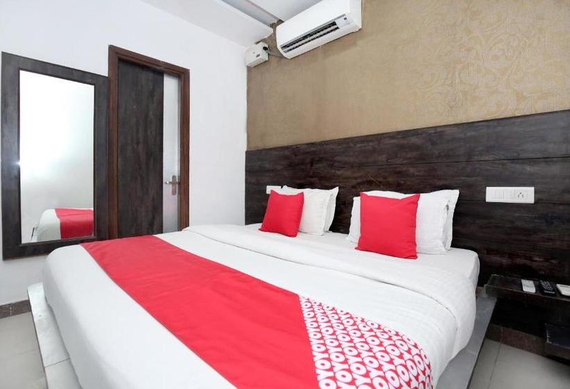 Отель Royal Blue By Oyo Rooms