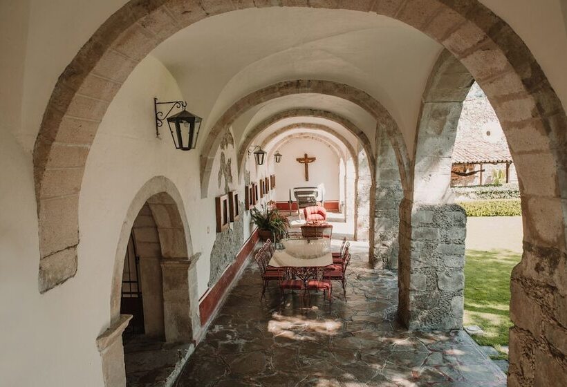 Сельский отель Meson Real De La Plata