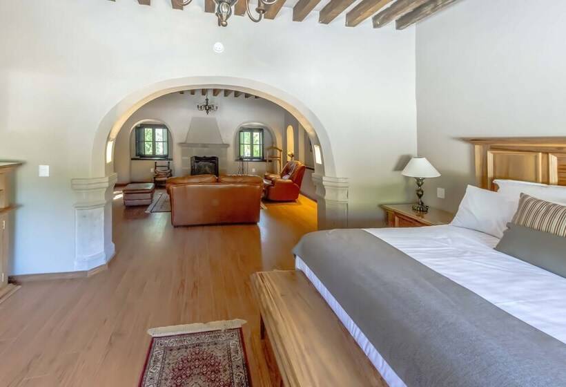 Сельский отель Meson Real De La Plata