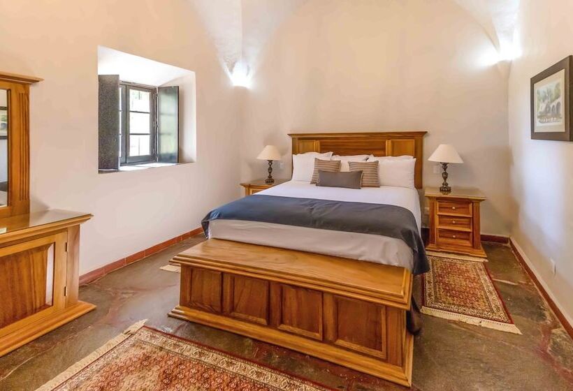 Сельский отель Meson Real De La Plata