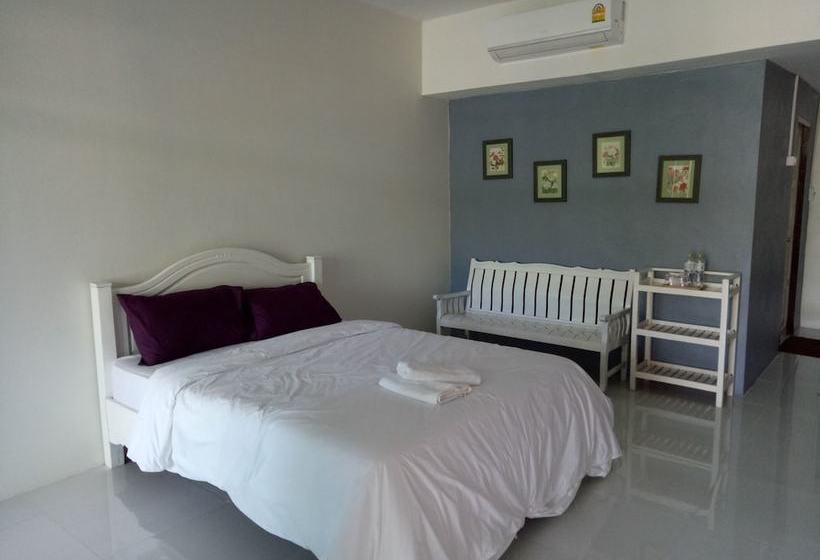 Отель Sun At Sea