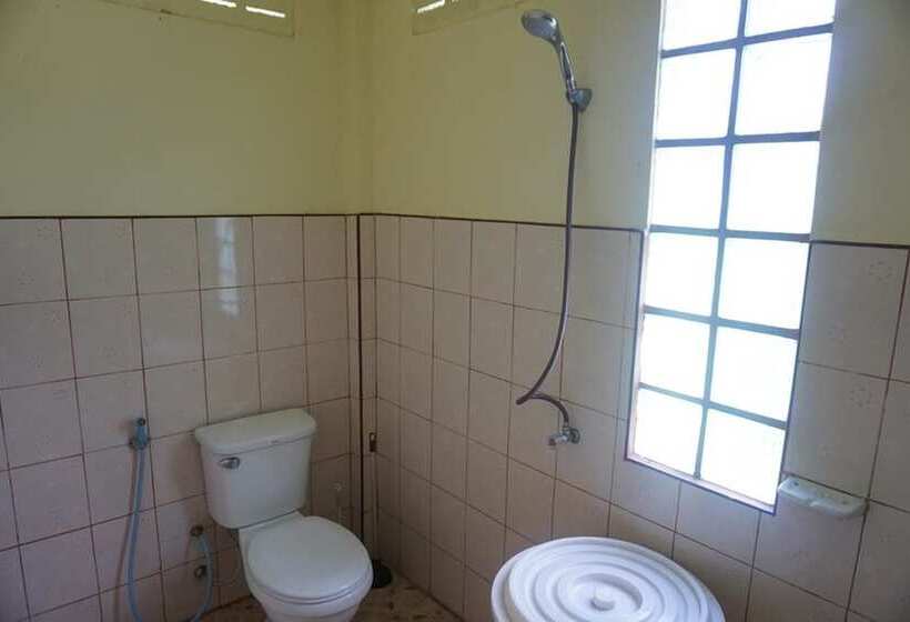 فندق T And T House