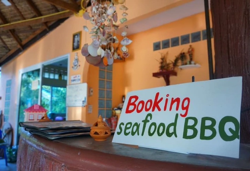 فندق T And T House