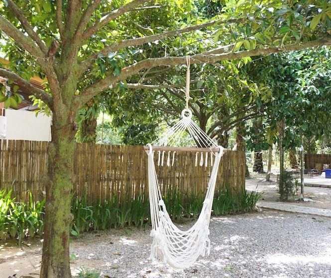 Отель Tonphet Greenery Garden