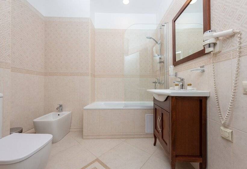 ホテル U Zolotykh Vorot