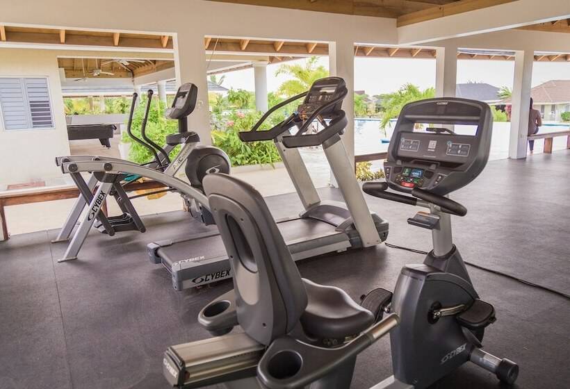 La Casa De Playa Ocho Rios