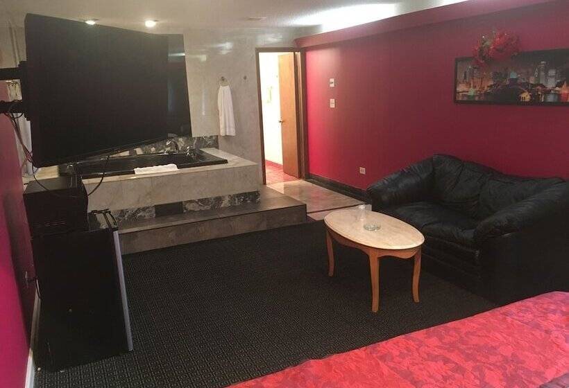 فندق على الطريق Midway Inn & Suites