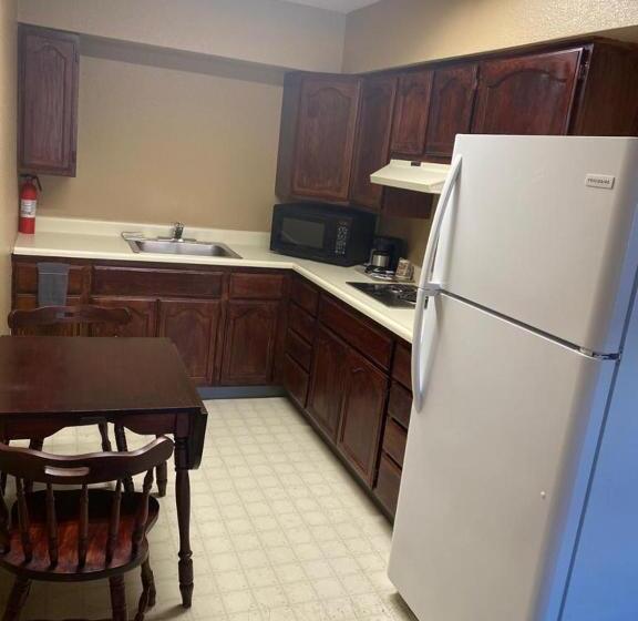 汽车旅馆  Royal Inn