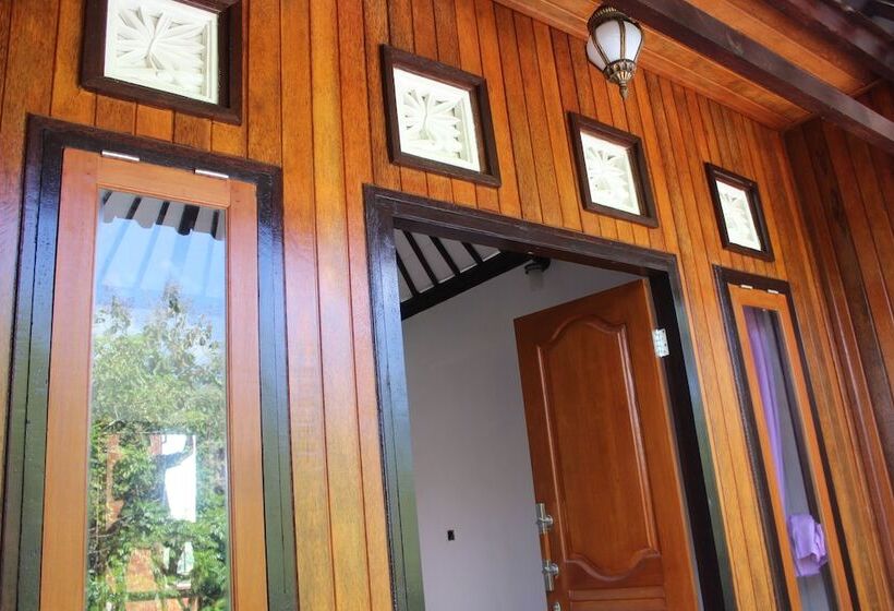 פנסיון Kailash Garden Homestay