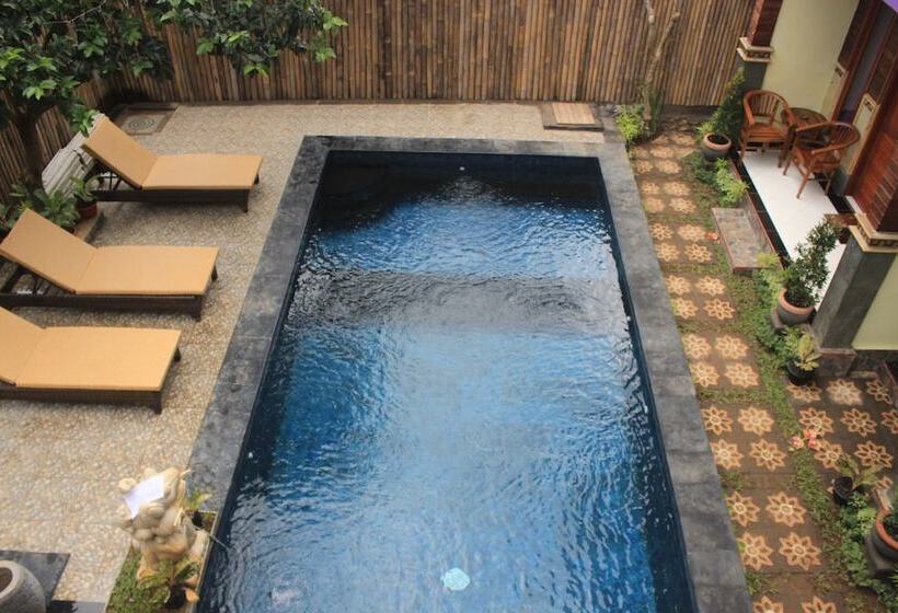 פנסיון Kailash Garden Homestay