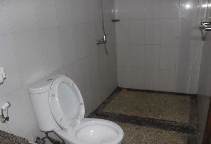 פנסיון Surya Home Stay