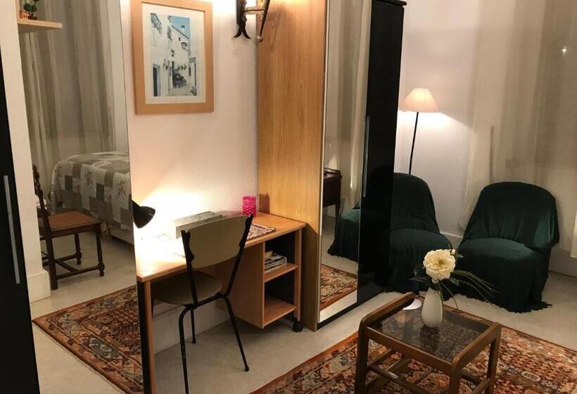 펜션 Victorian Lodge