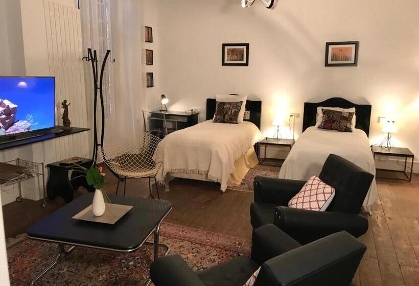 펜션 Victorian Lodge