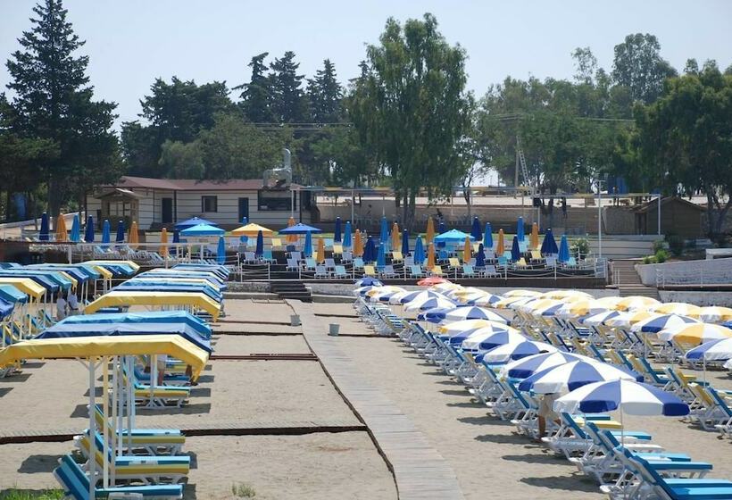 אתר נופש Queenaba Beach