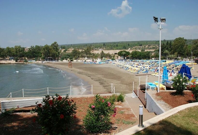 אתר נופש Queenaba Beach