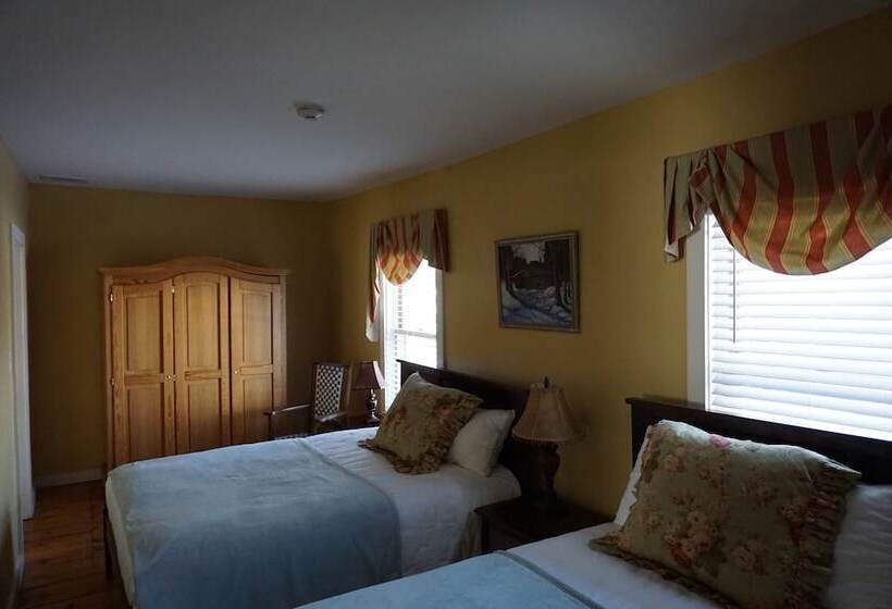 Smugglers Notch Inn